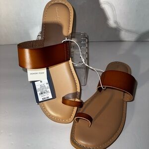 Universal Thread Tan and Brown Sandals